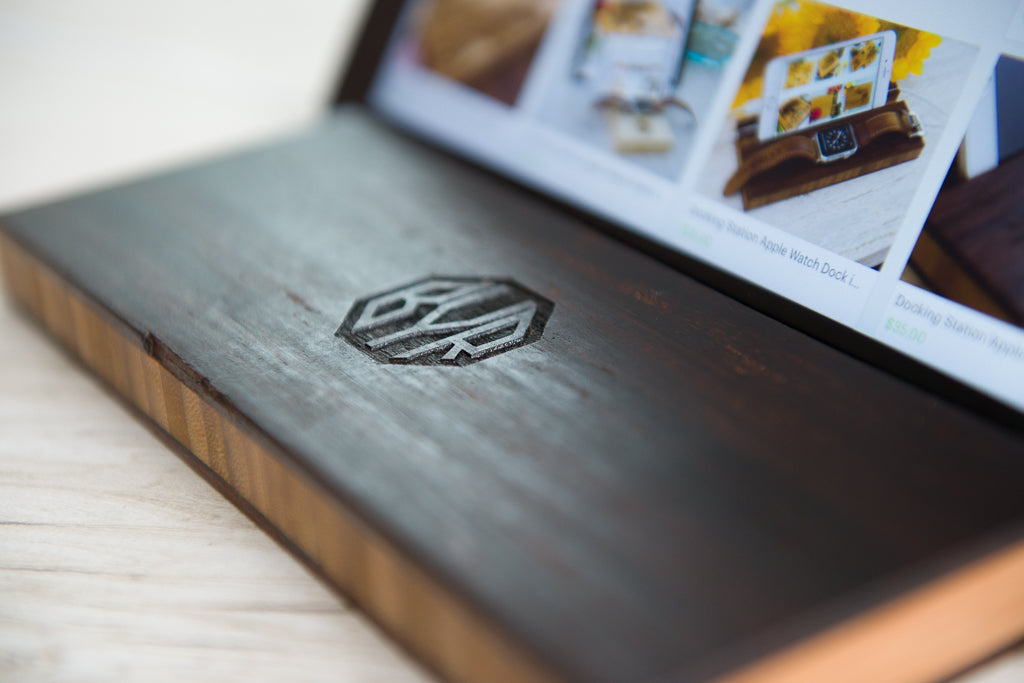 apple ipad android tablet stand charging dock desk nightstand gift mom dad engraved personalized