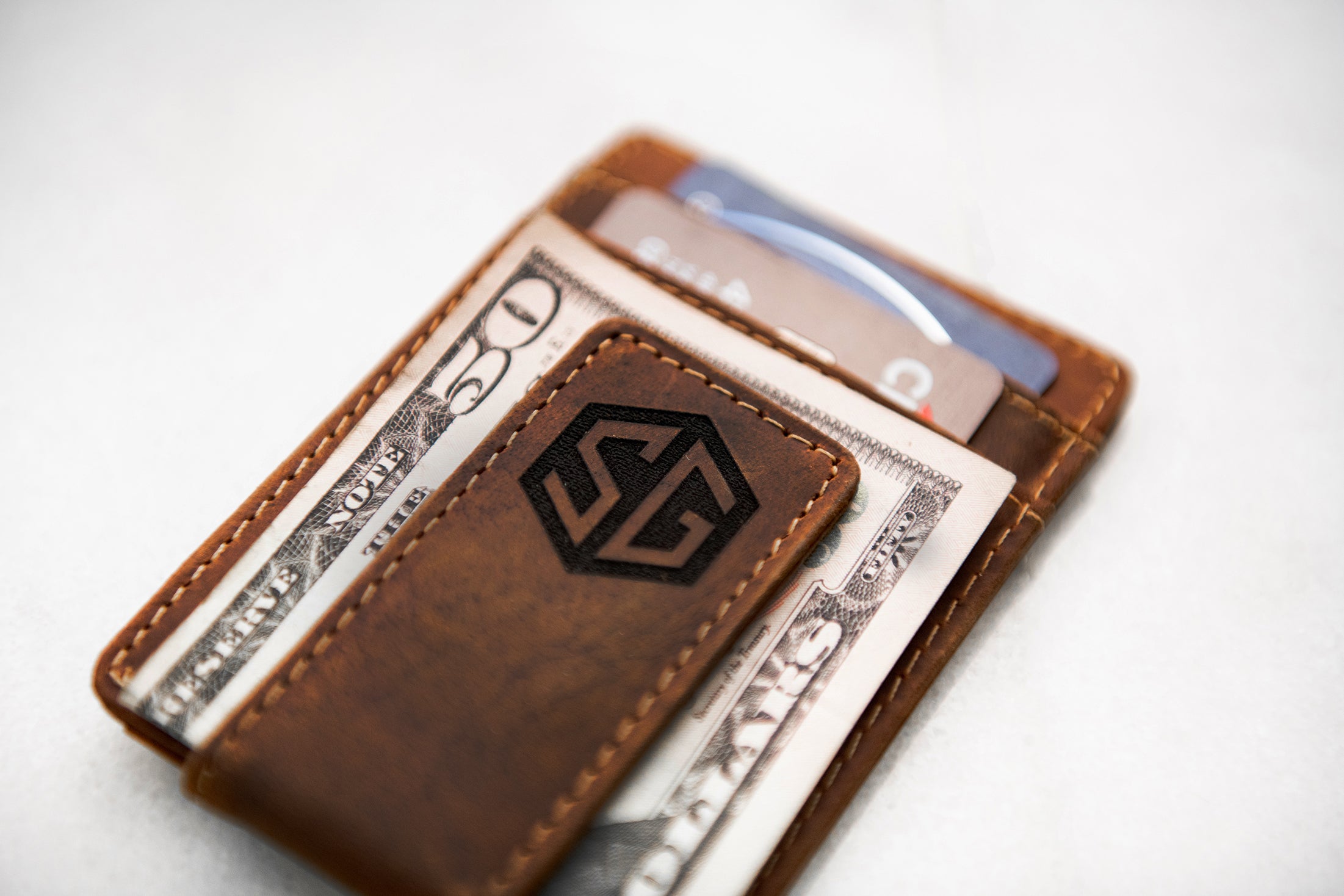 Arcadia Personalized Leather Magnetic Money Clip