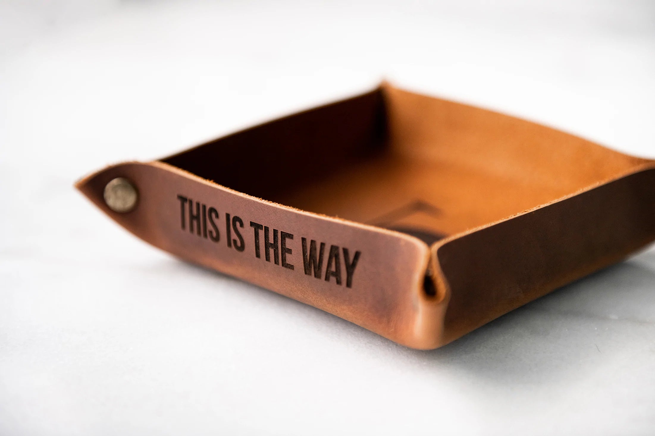 The Melbourne Personalized Leather Snap Valet