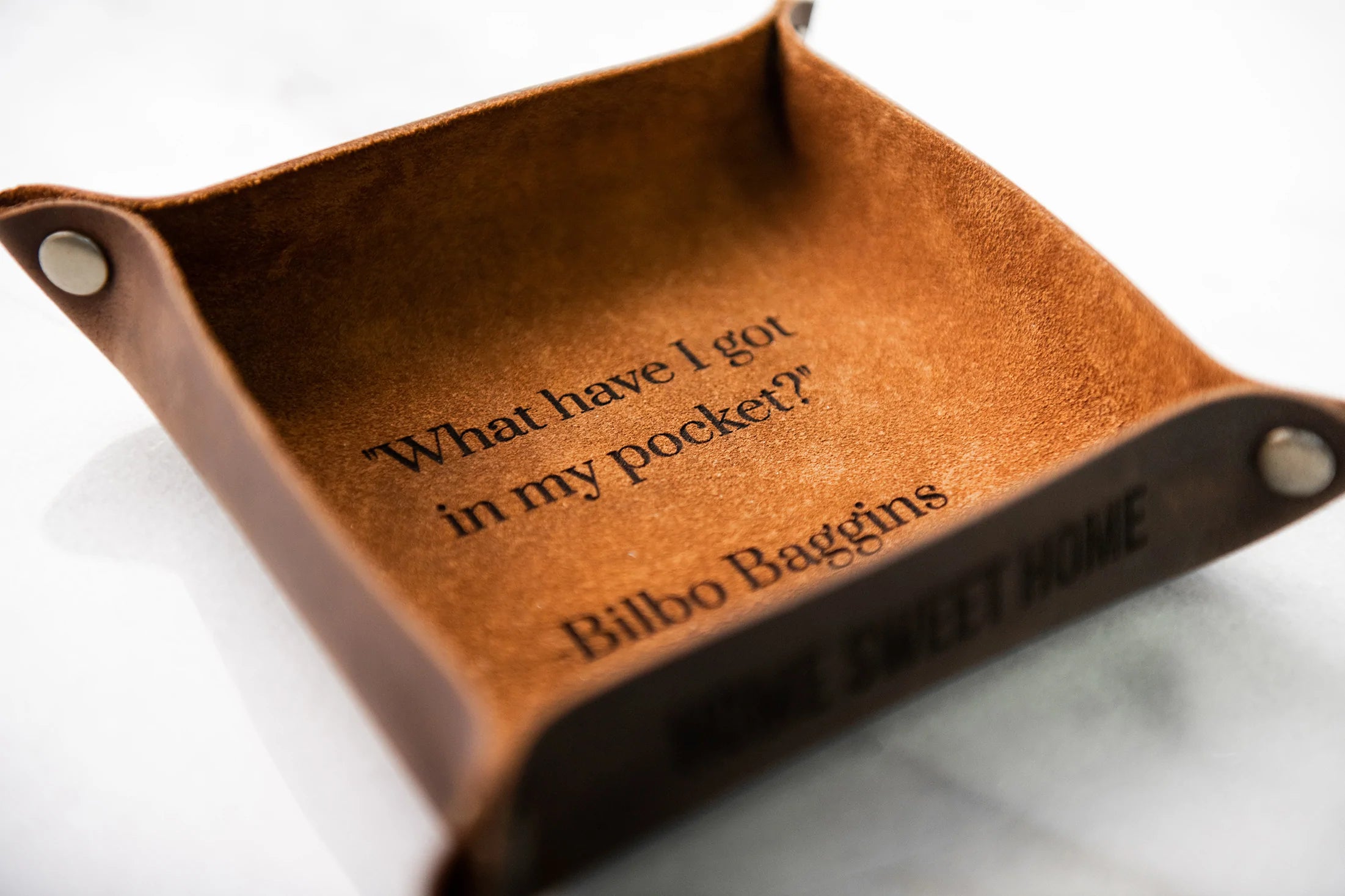 The Melbourne Personalized Leather Snap Valet