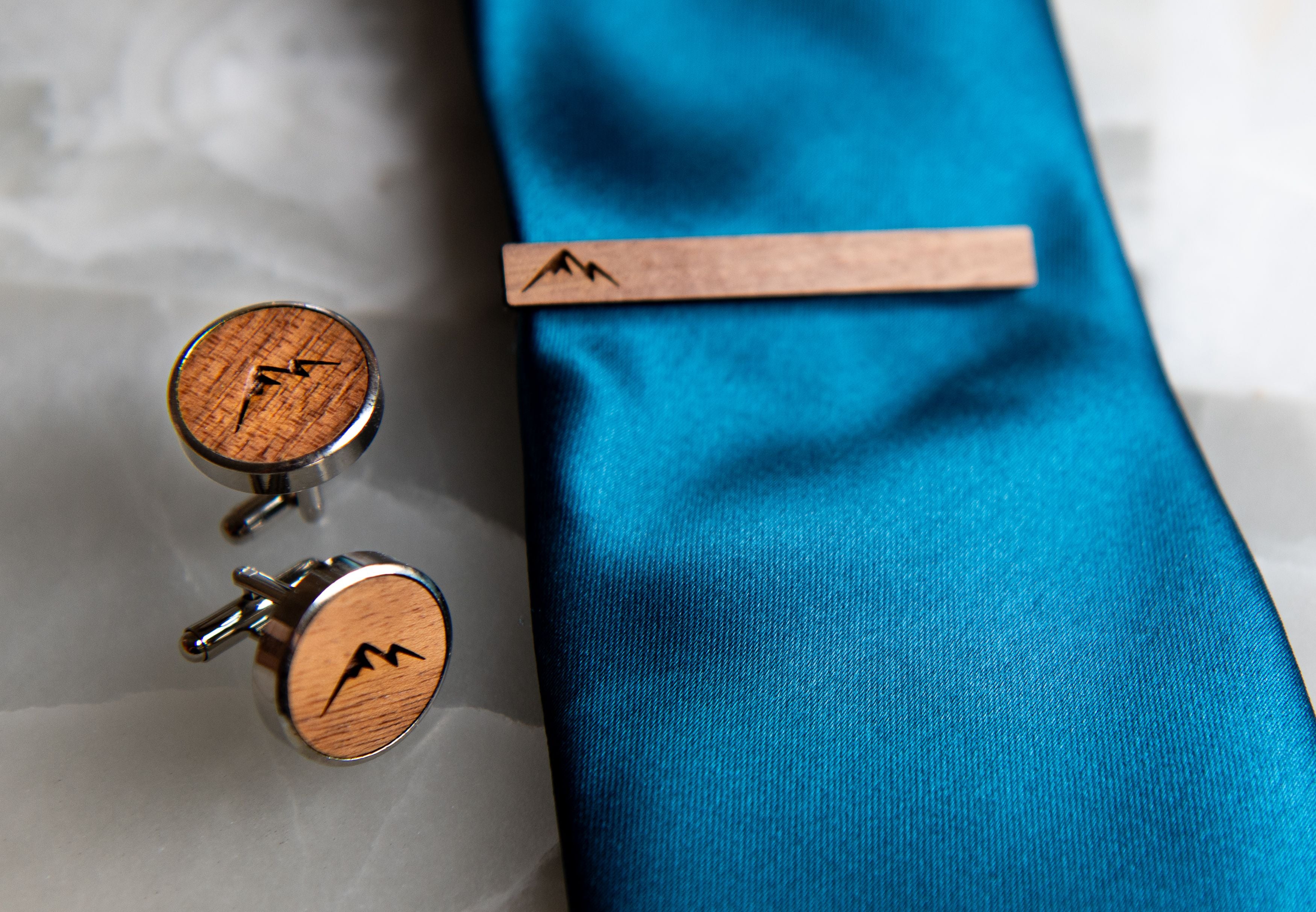 Personalized Cufflinks and Tie Clip Gift Box Set